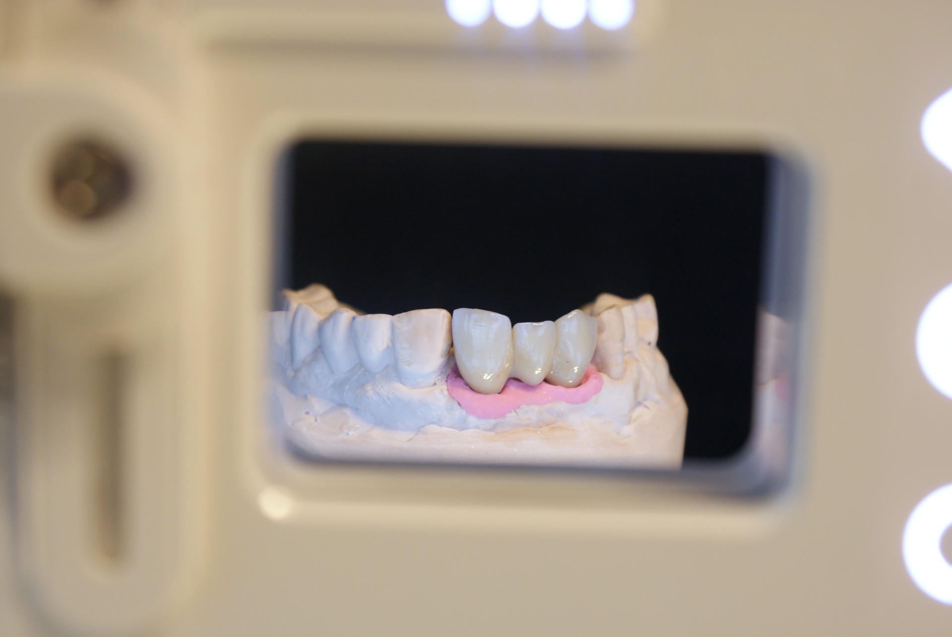 Einblick ins Dentallabor von Bumiller Zahntechnik &ndash; Bild 37